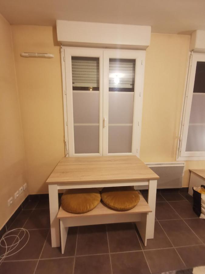 Logement En Hypercentre Dans Une Residence Amiens Exterior photo