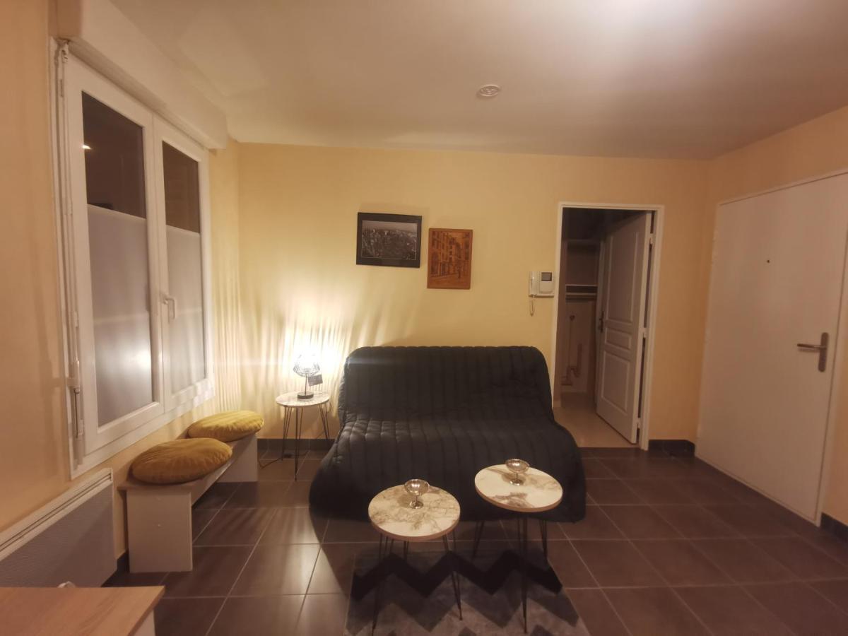 Logement En Hypercentre Dans Une Residence Amiens Exterior photo