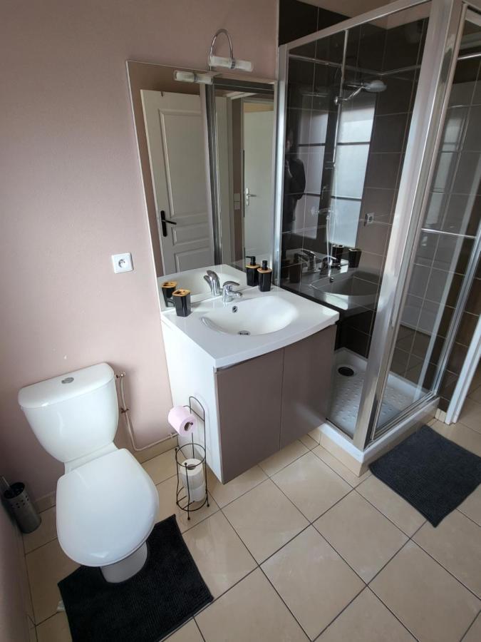 Logement En Hypercentre Dans Une Residence Amiens Exterior photo