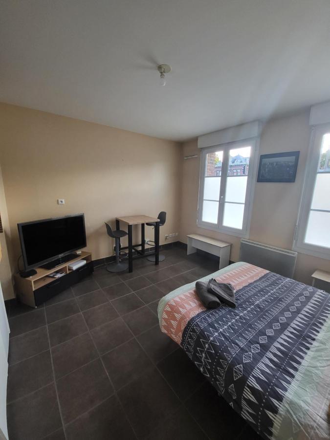 Logement En Hypercentre Dans Une Residence Amiens Exterior photo